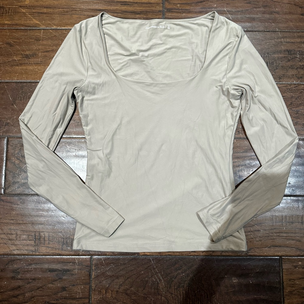 Abercrombie & Fitch‎ Long Sleeve Top - Nude Cream